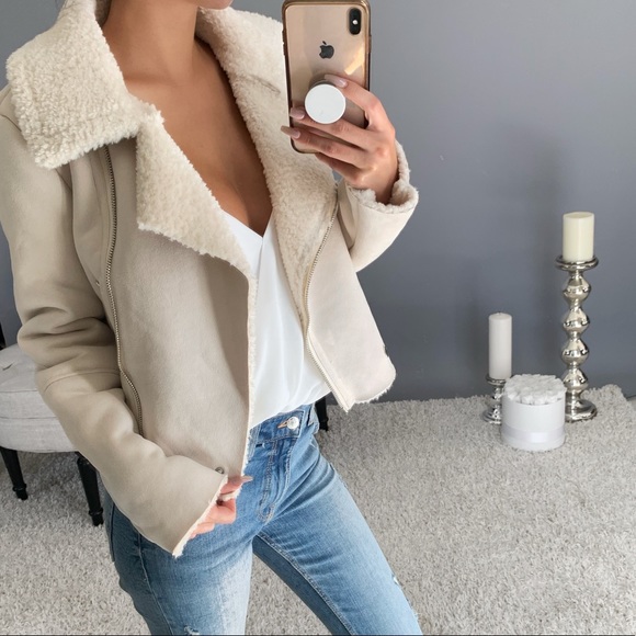 🎃LAST➖CAROLINE in Cream - Picture 3 of 5